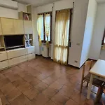 Nyaraló La Casa Dei Libri *